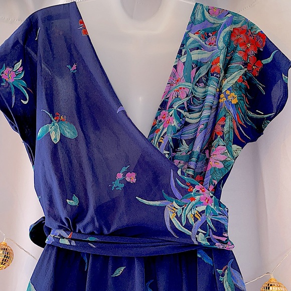 Re-purposed Vintage wrap dress - Picture 7 of 7